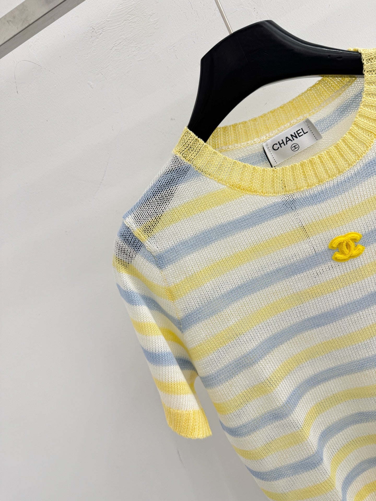 Chanel 2026 Striped Knit Short-sleeved Top Tencel Nylon 316880