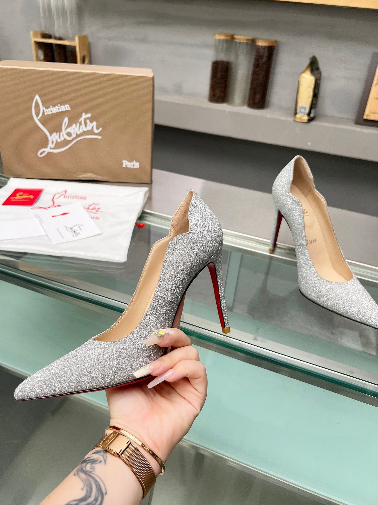 CL Hot Chick Pumps 100mm Glittered Calf Leather Silver