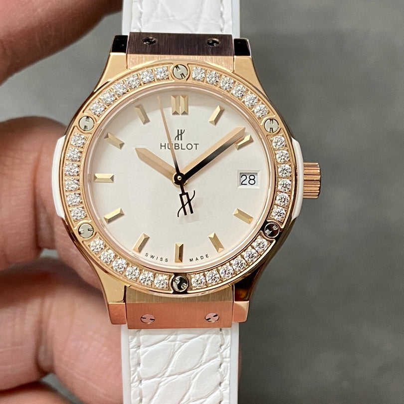 Hublot Classic Fusion Rose Gold Diamonds 33mm Watch White Leather Strap