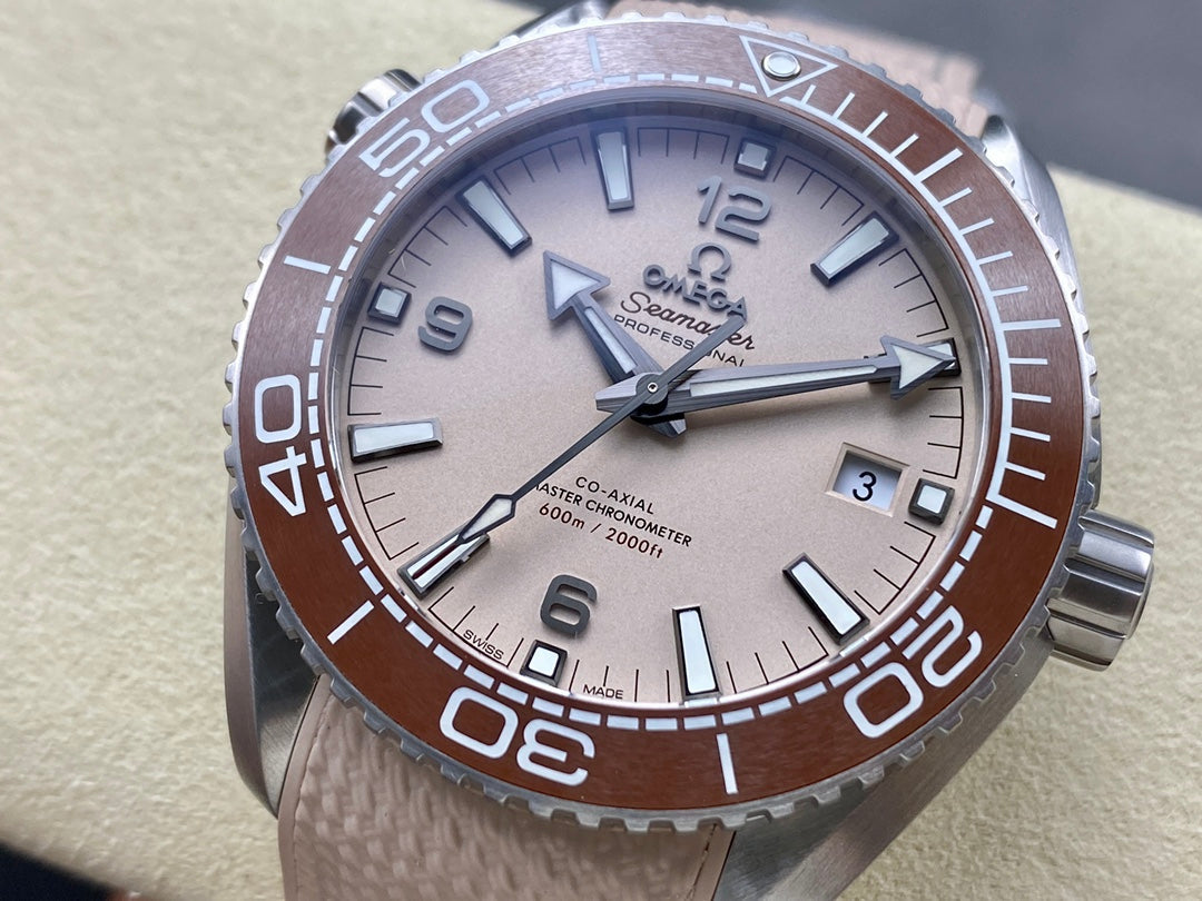 Omega Seamaster Planet Ocean 600M Co-Axial Master Chronometer Beige Strap