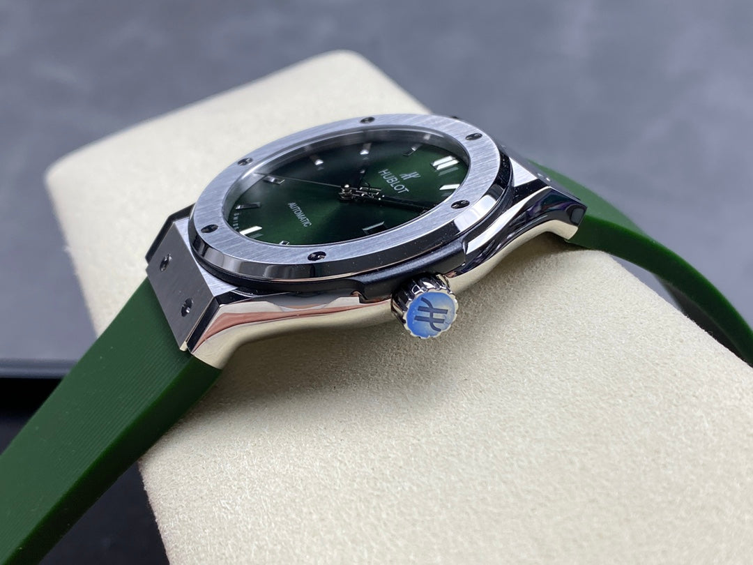 Hublot Classic Fusion 42mm Green Dial Green Rubber Strap