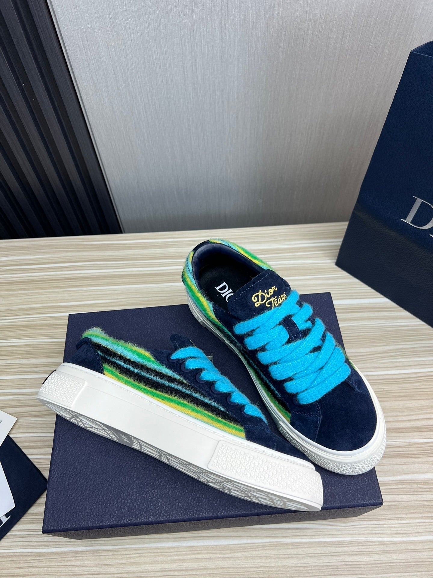 CD B33 SNEAKER NAVY SUEDE AND FABRIC