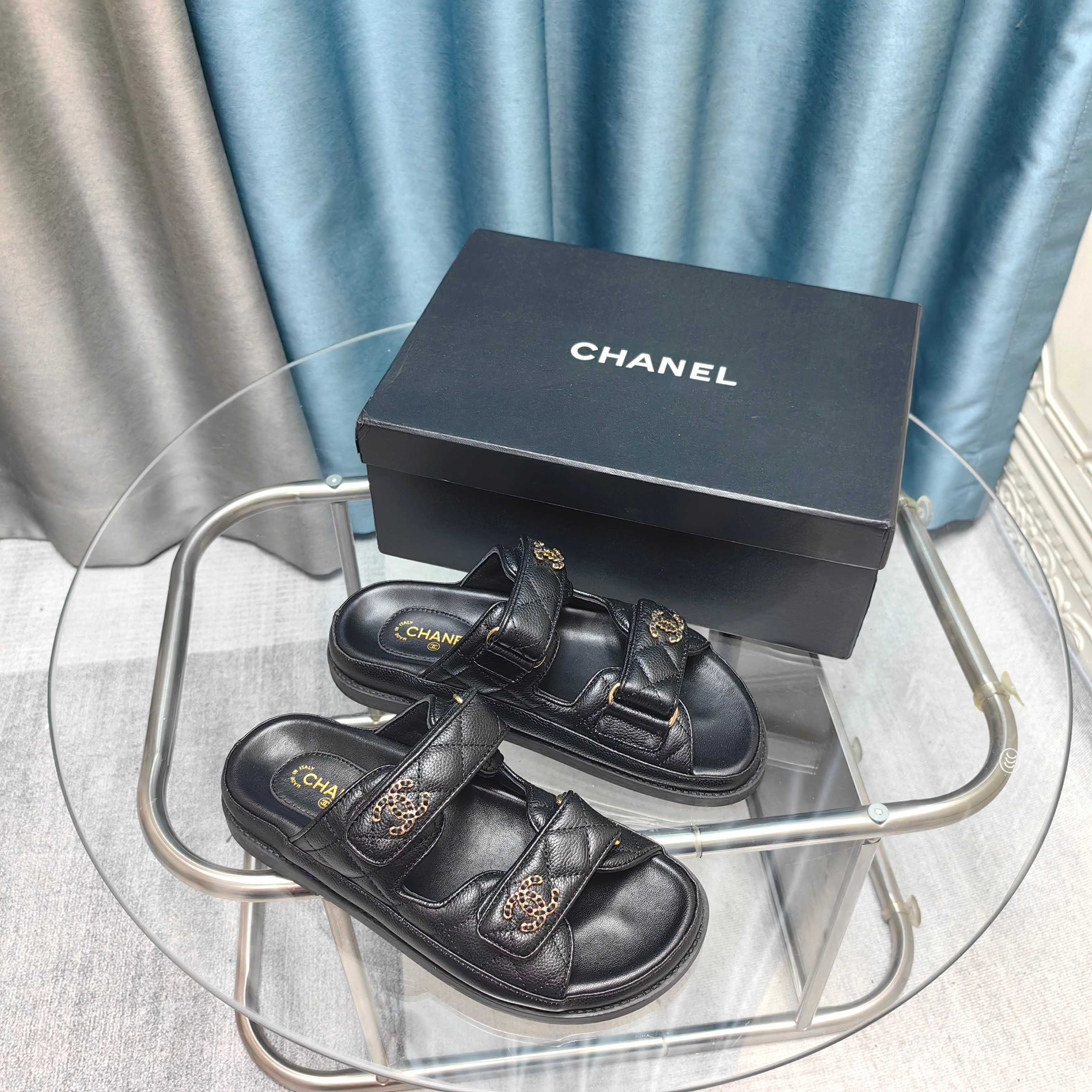 CC 25C Dad Mule Grained Calfskin