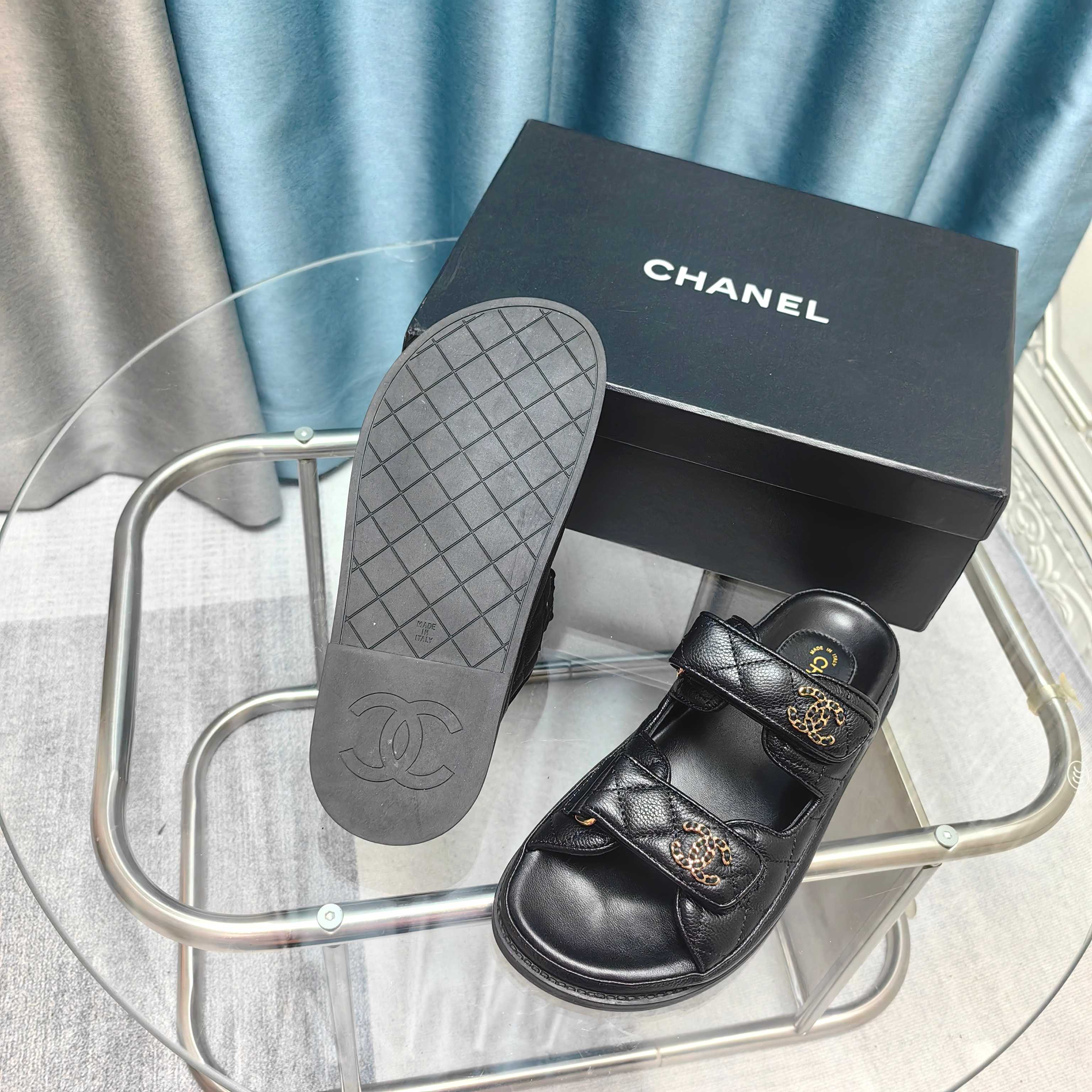 CC 25C Dad Mule Grained Calfskin