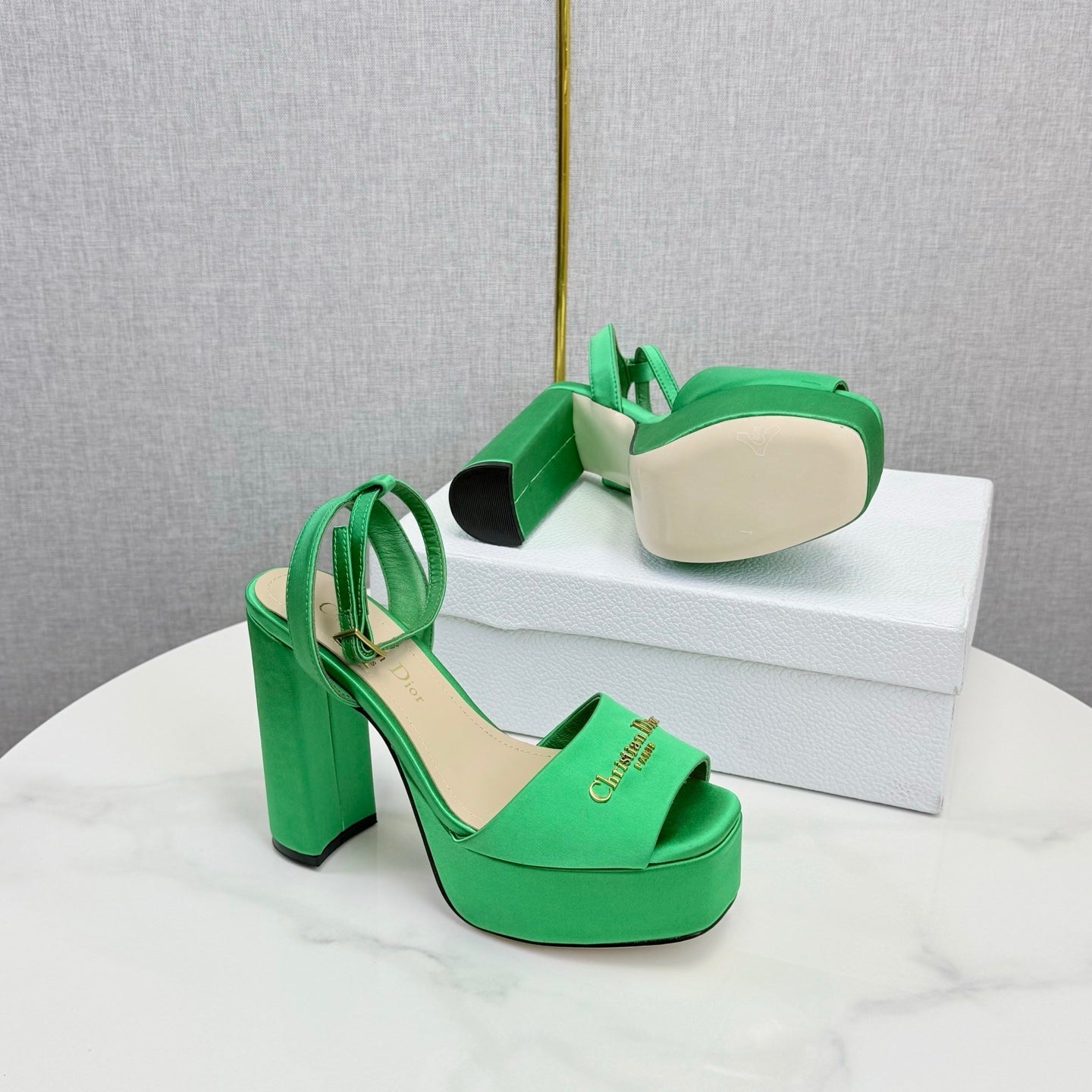 CD 26s Platform Sandals 80 Green Satin Sheepskin 640228