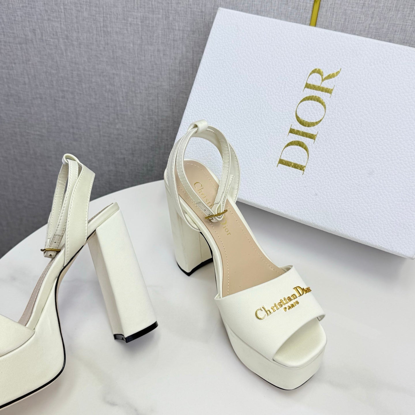 CD 26s Platform Sandals 80 White Beige Satin Sheepskin 640231