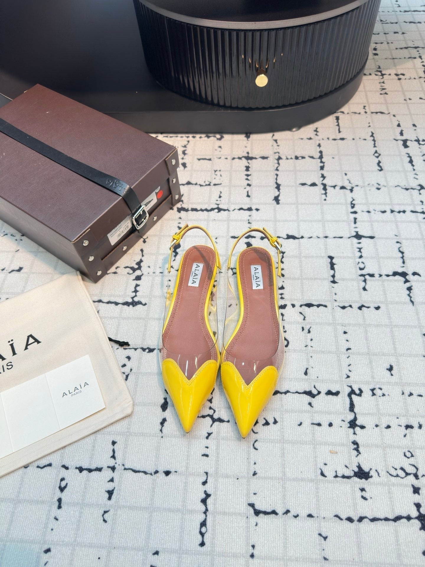 Alaia Heart Flat Slingbacks Yellow Sheepskin 800939