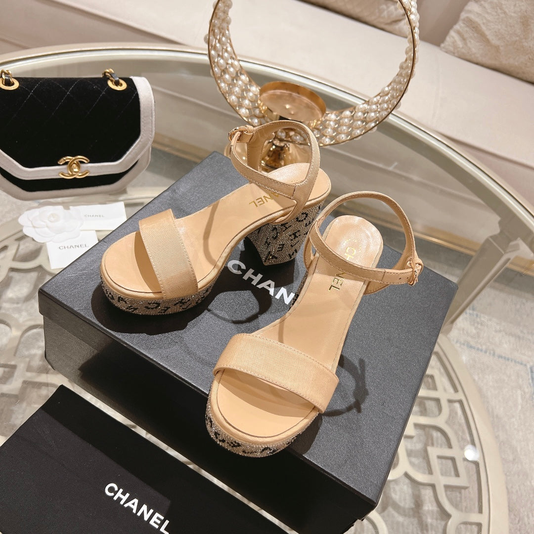 CC 25C 10CM Mid Heed Sandals Cream Fabric 213326