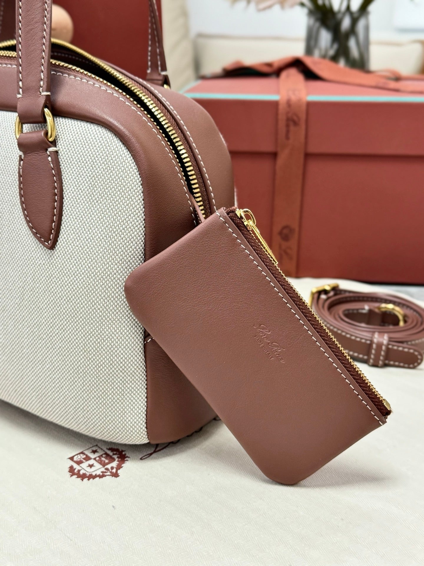 LP 2026 Needle Bag 31cm Natural/Caramel Sugar/Sun Gold Cotton Leather