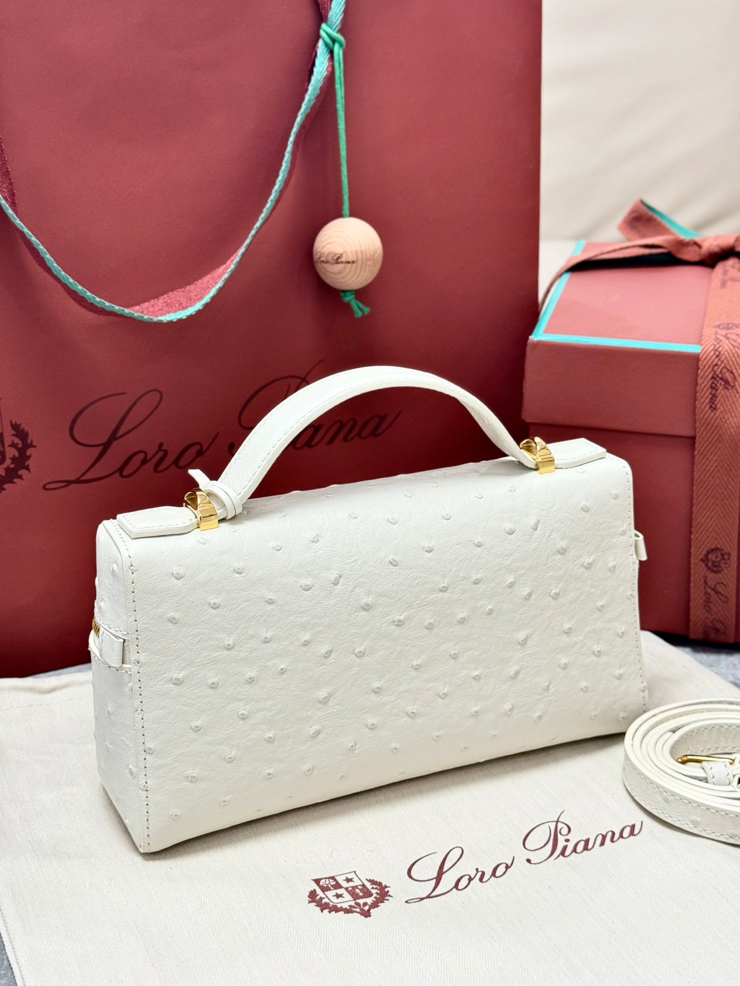 LP 2026 Extra Bag L23 White Ostrich Leather With Gold Hardware