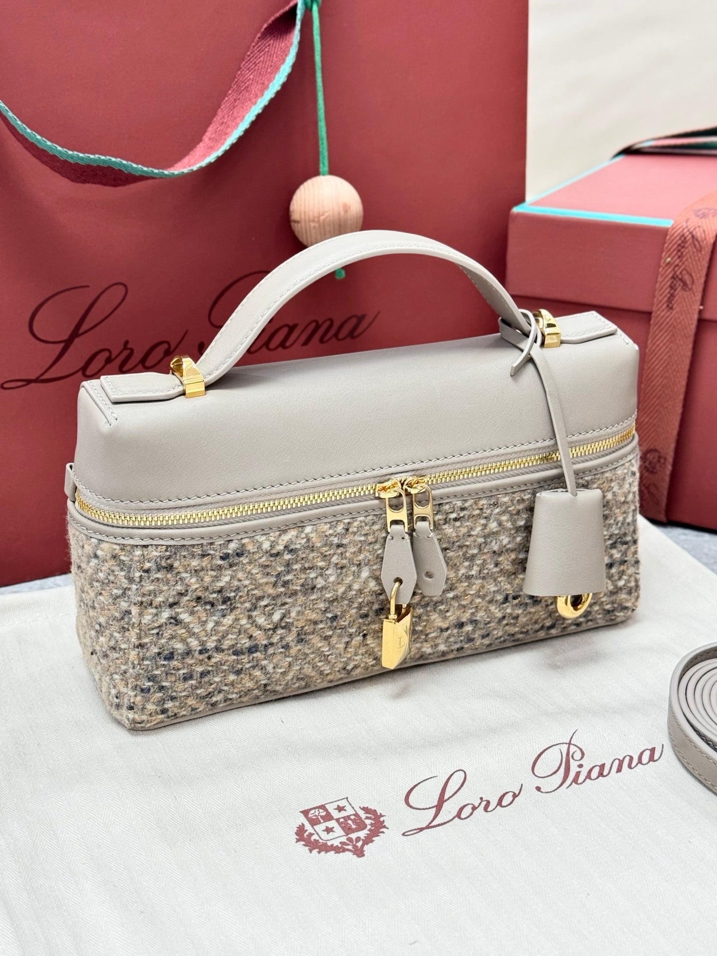LP 2026 Extra Bag L23 Cream White mix Mild Brown Wool Leather