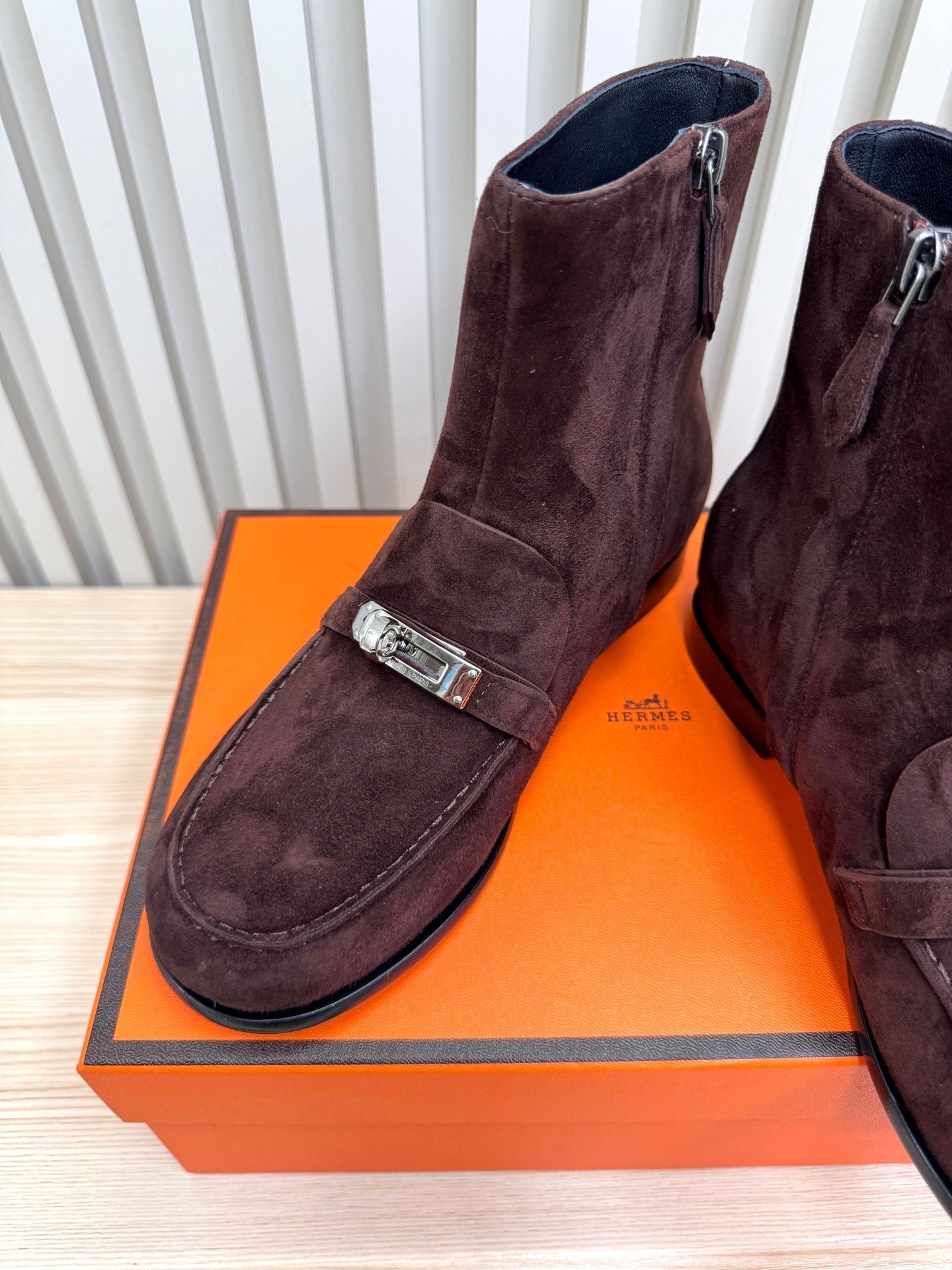 HM 25 Kelly Buckle Ankle Boots Dark Brown Silver Suede 513081