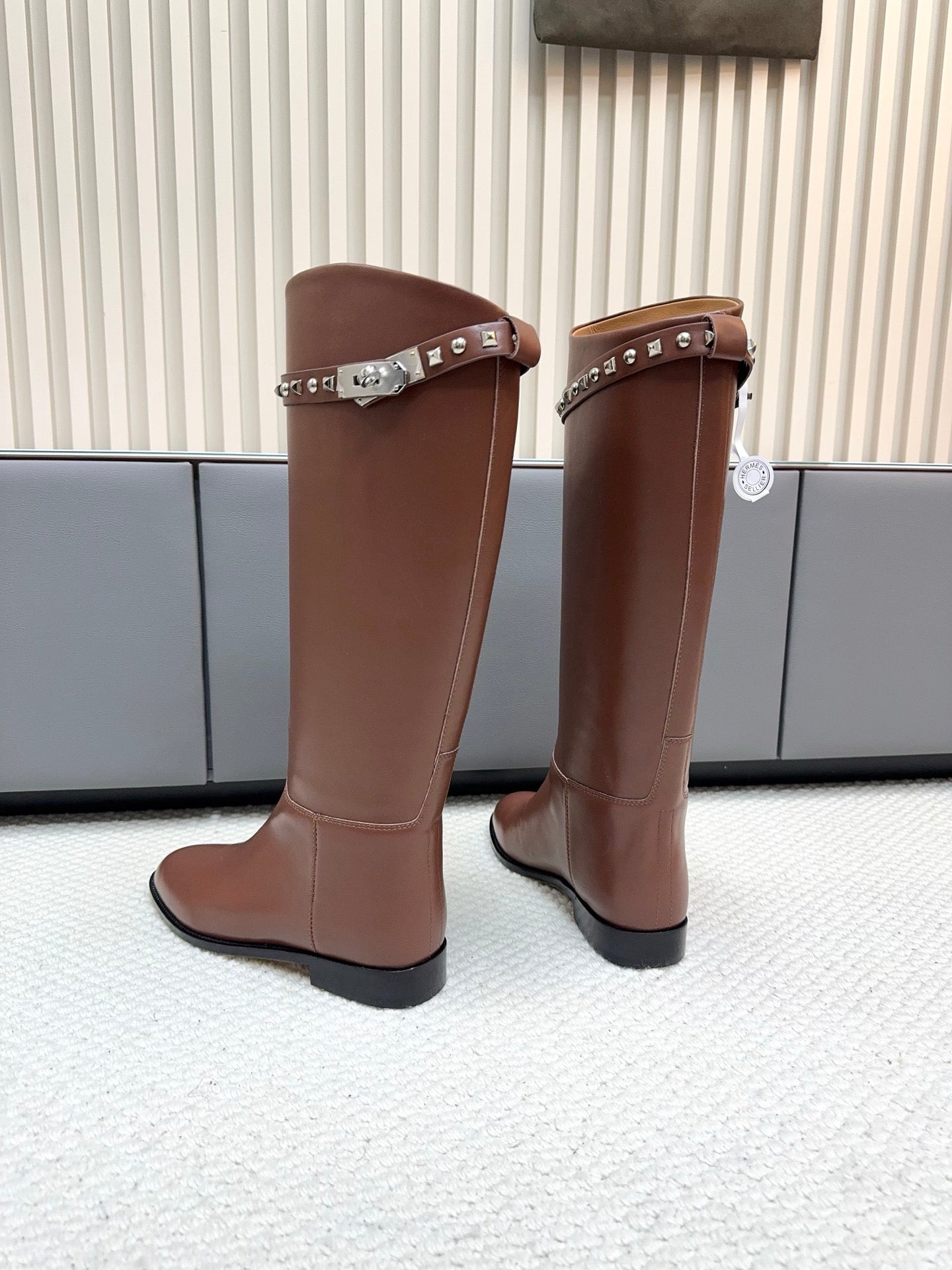 HM 25ss Kelly Buckle Riding Boots Brown Cowhide 576125