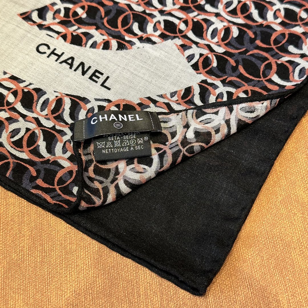 CC Square Scarf 140 CM In Colorful Cashmere Linen Fabric 371900