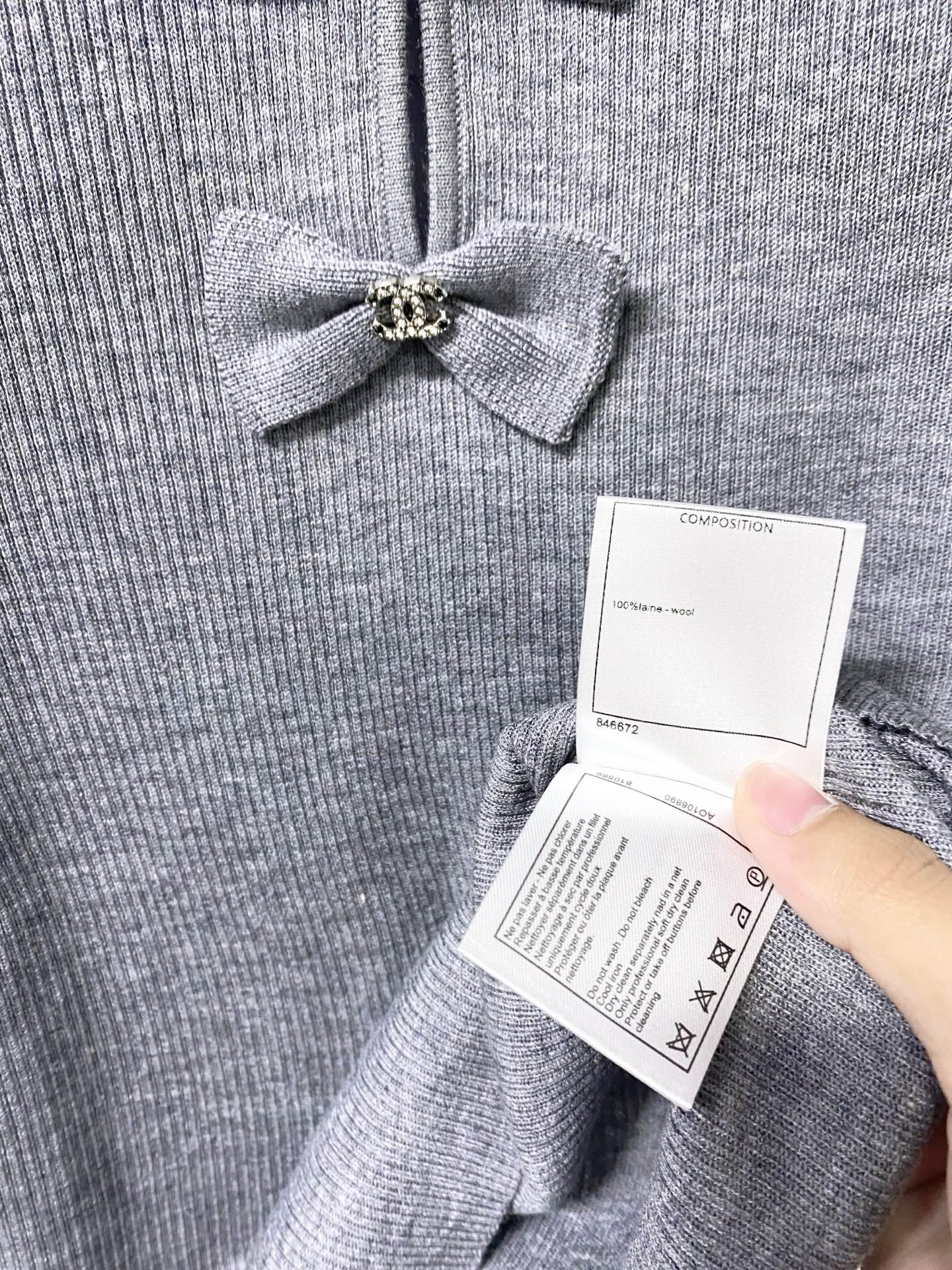 Chanel 2026 Rib-Knit Sleeveless Bow Details Wool 410640