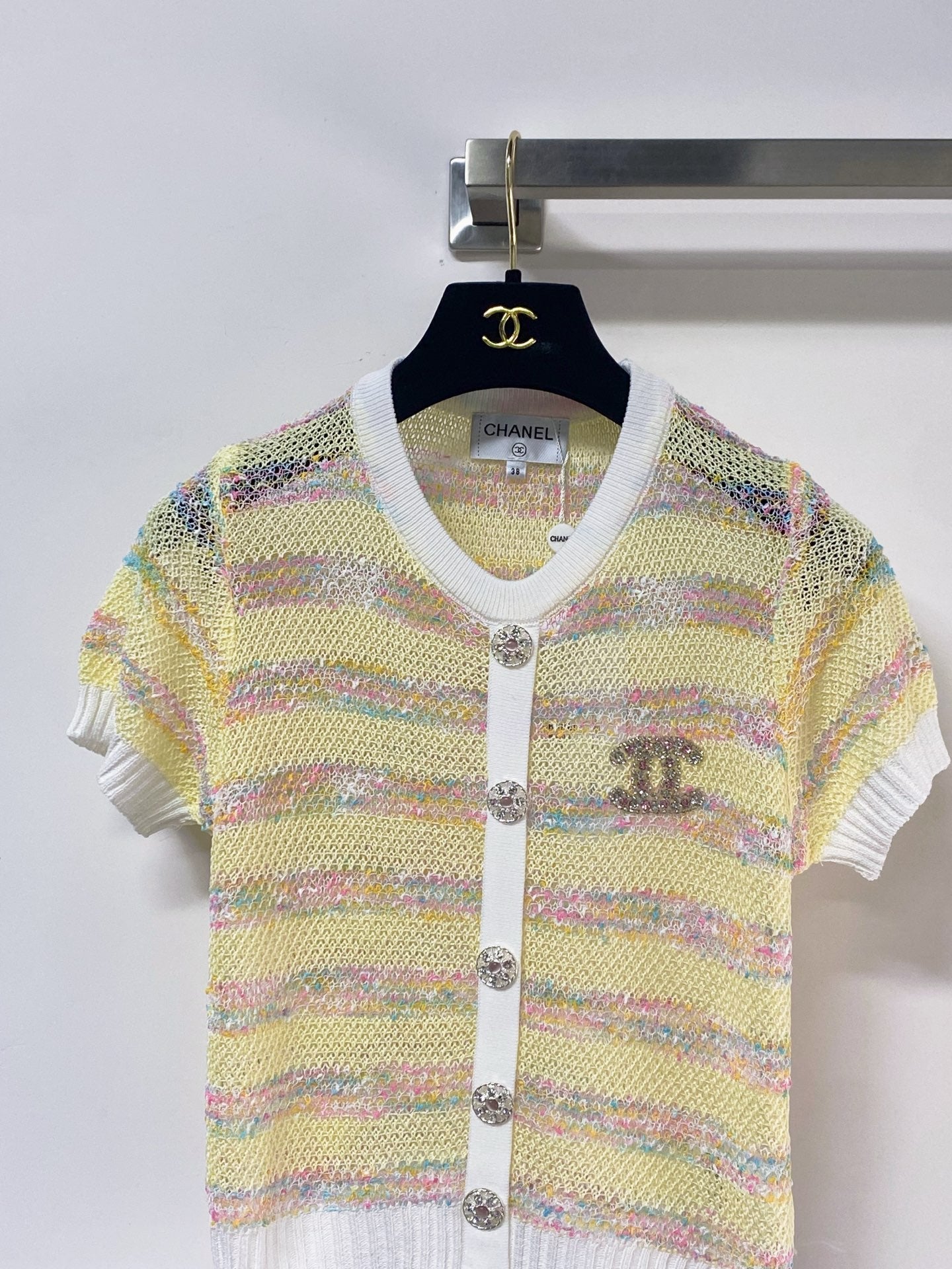 Chanel 2026 Short-Sleeve Knit Cardigan Wool Laine 463563