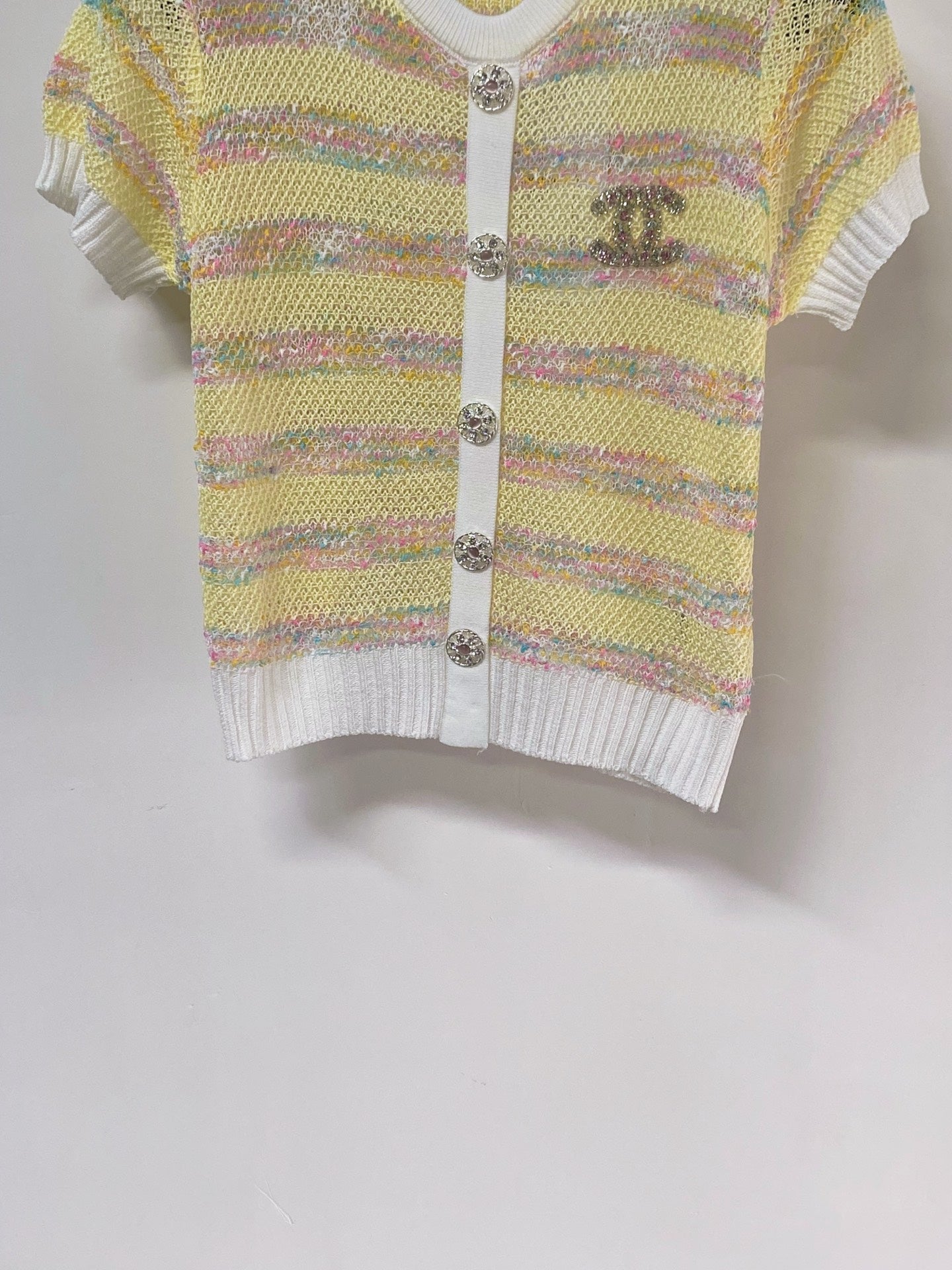 Chanel 2026 Short-Sleeve Knit Cardigan Wool Laine 463563