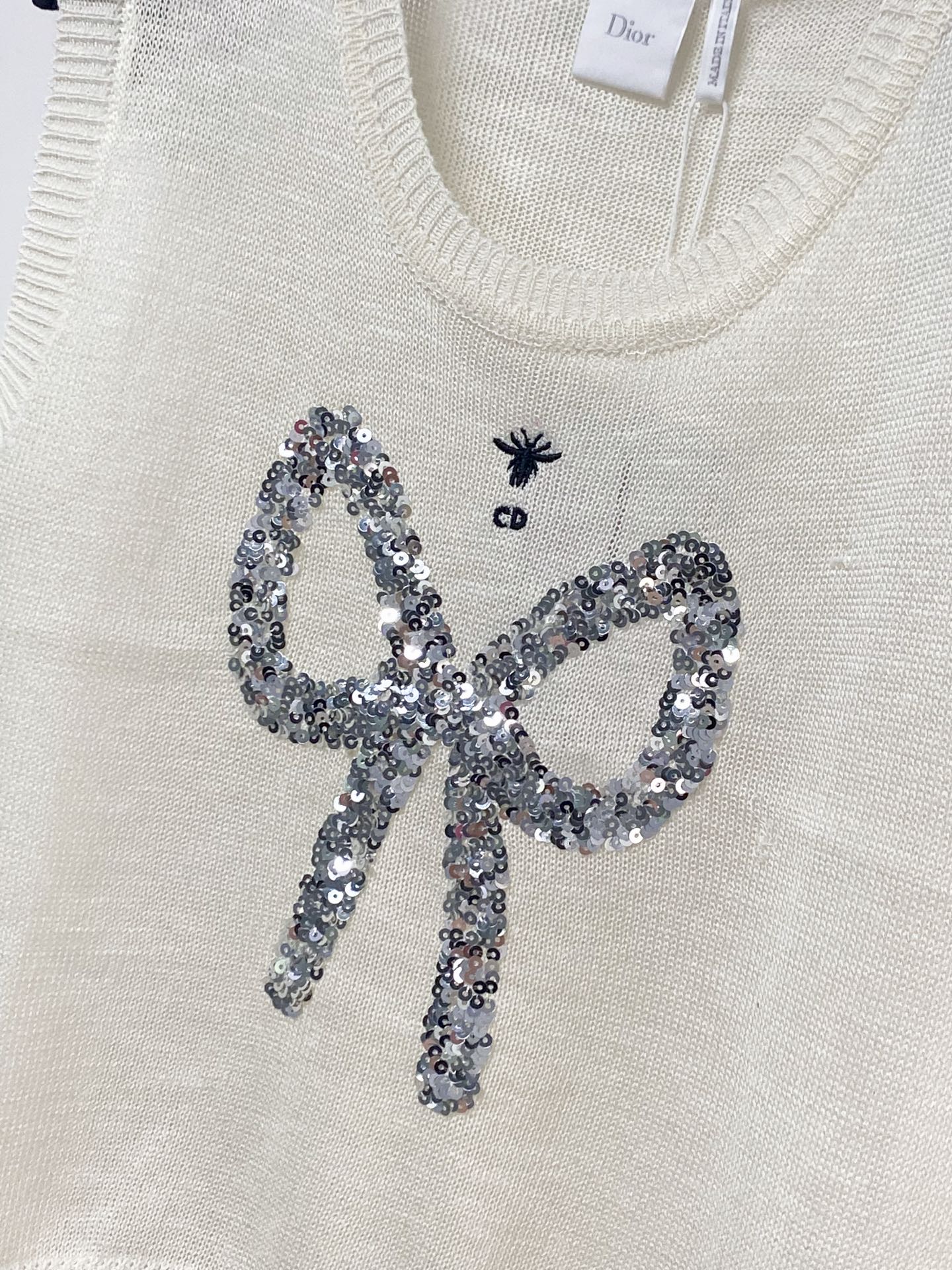 Dior 2026 Sleeveless Knit Vest Bow Applique White Tencel 463559