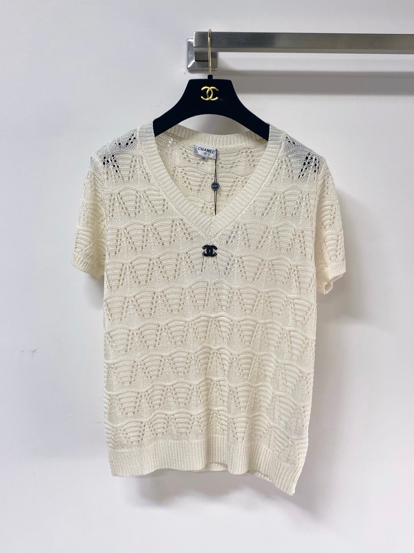 Chanel 2026 V-Neck Short-Sleeved Shirt Laine Wool 463520