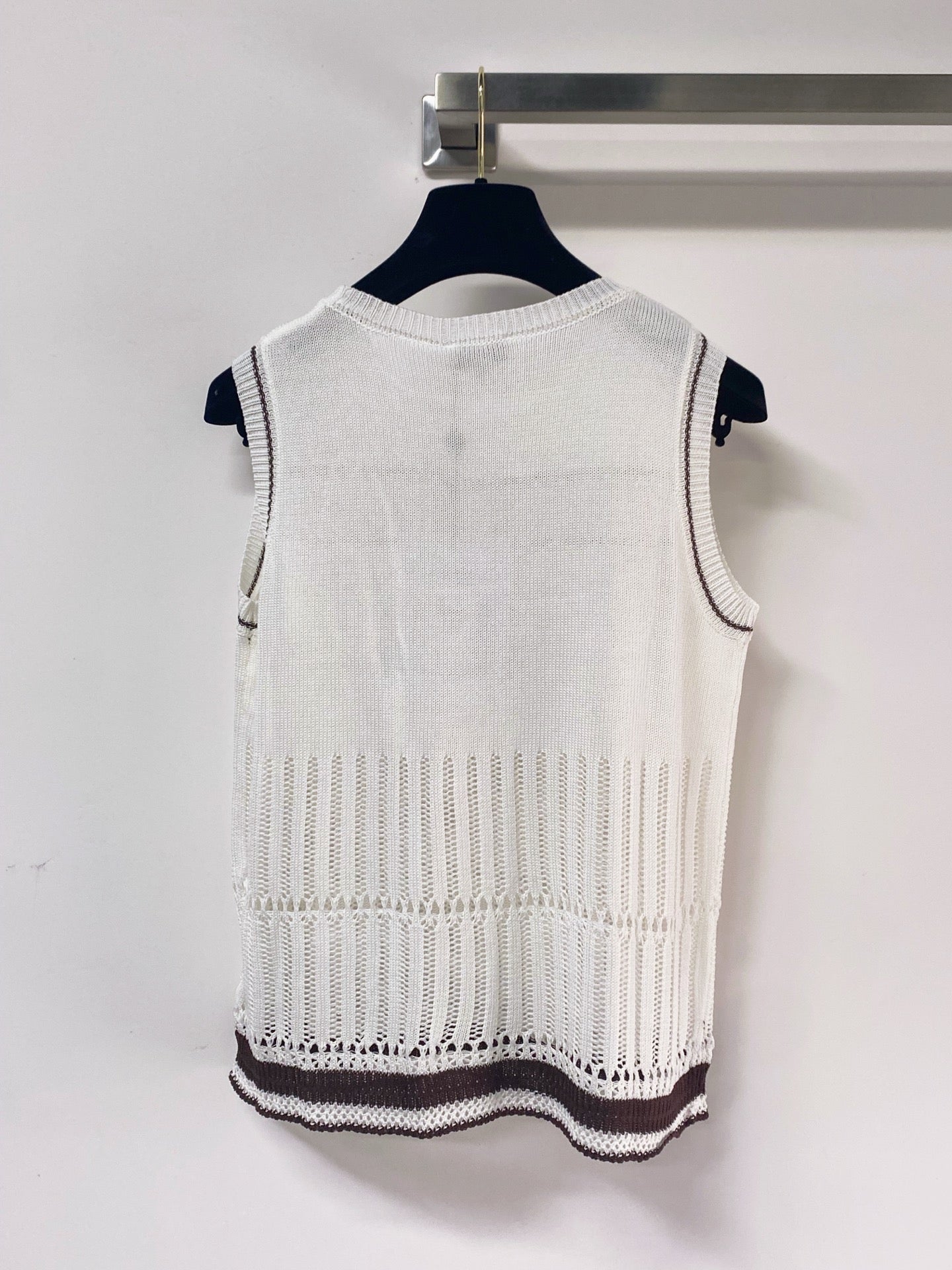 Chanel 2026 Björn's Knit Vest White Logo CC Nitrile Cotton 471924