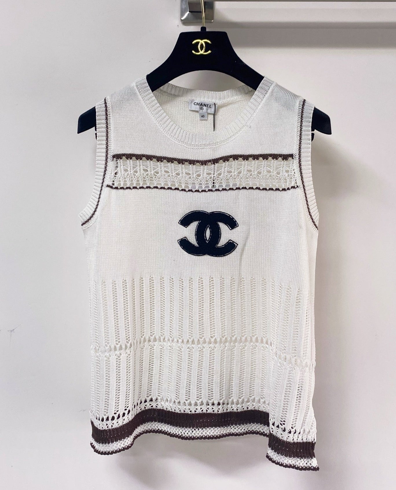 Chanel 2026 Björn's Knit Vest White Logo CC Nitrile Cotton 471924