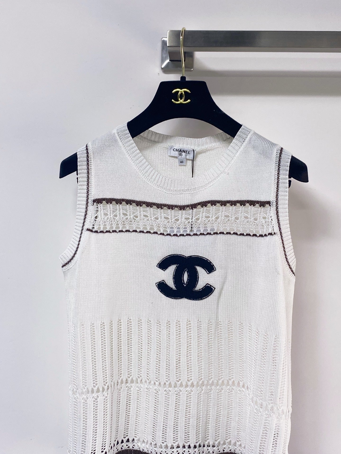 Chanel 2026 Björn's Knit Vest White Logo CC Nitrile Cotton 471924