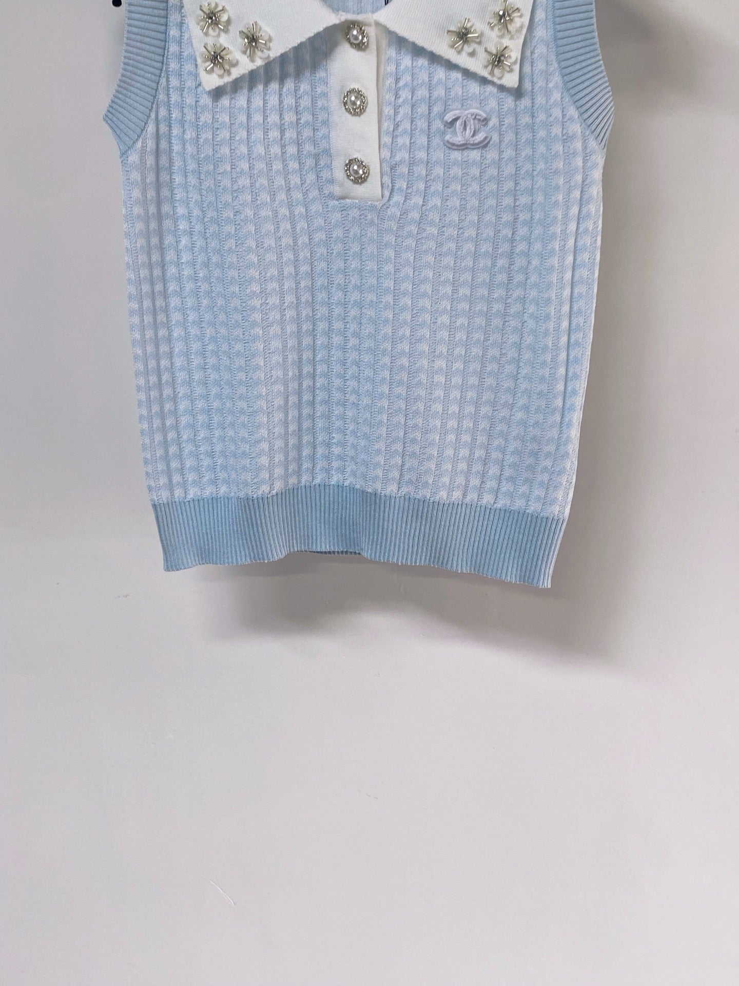 Chanel 2026 Sleeveless Polo Sweater Knit Vest Wool Laine 471900
