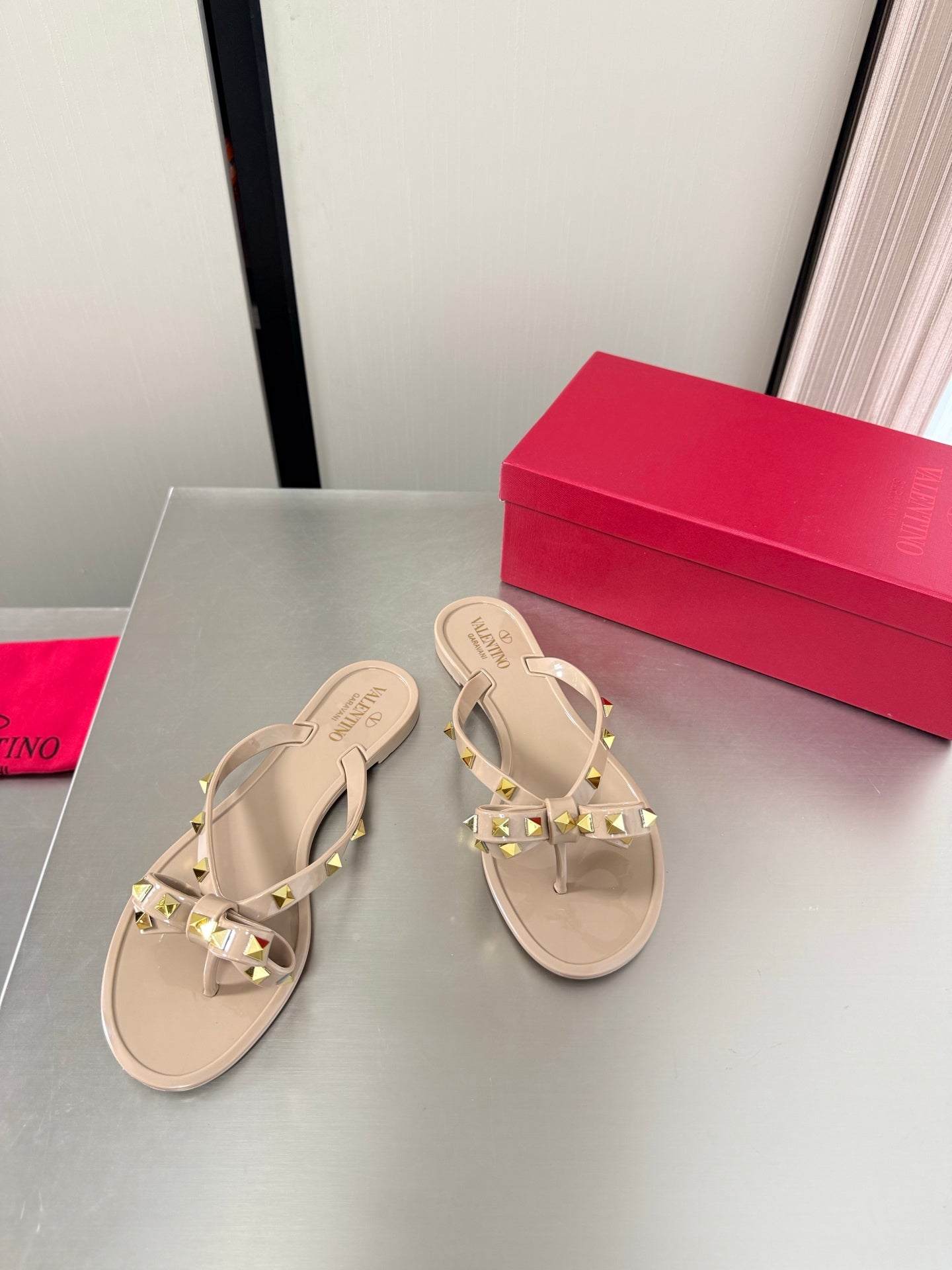 Valentino Rockstud PVC Thong Sandals 868849