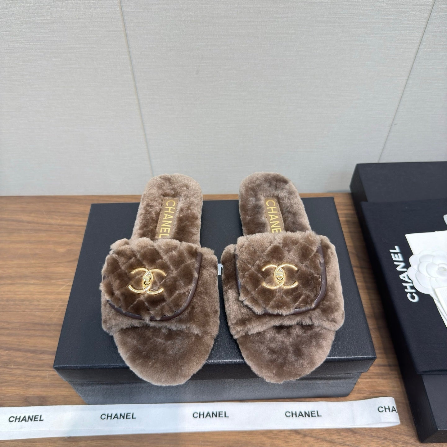 Chanel 25 Slipper Brown Smooth Lambwool 465600