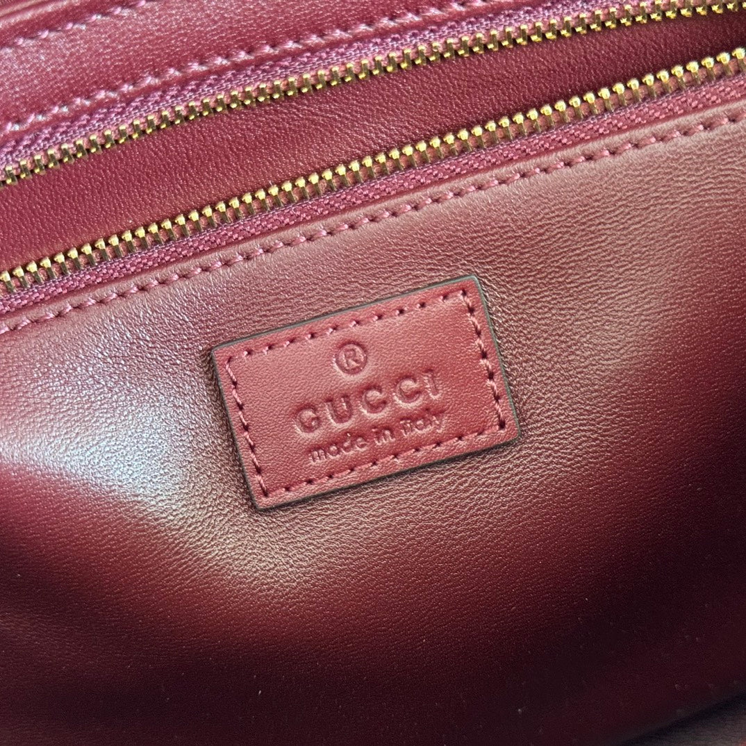 Gucci Siena Small Shoulder Bag Burgundy Leather 272119