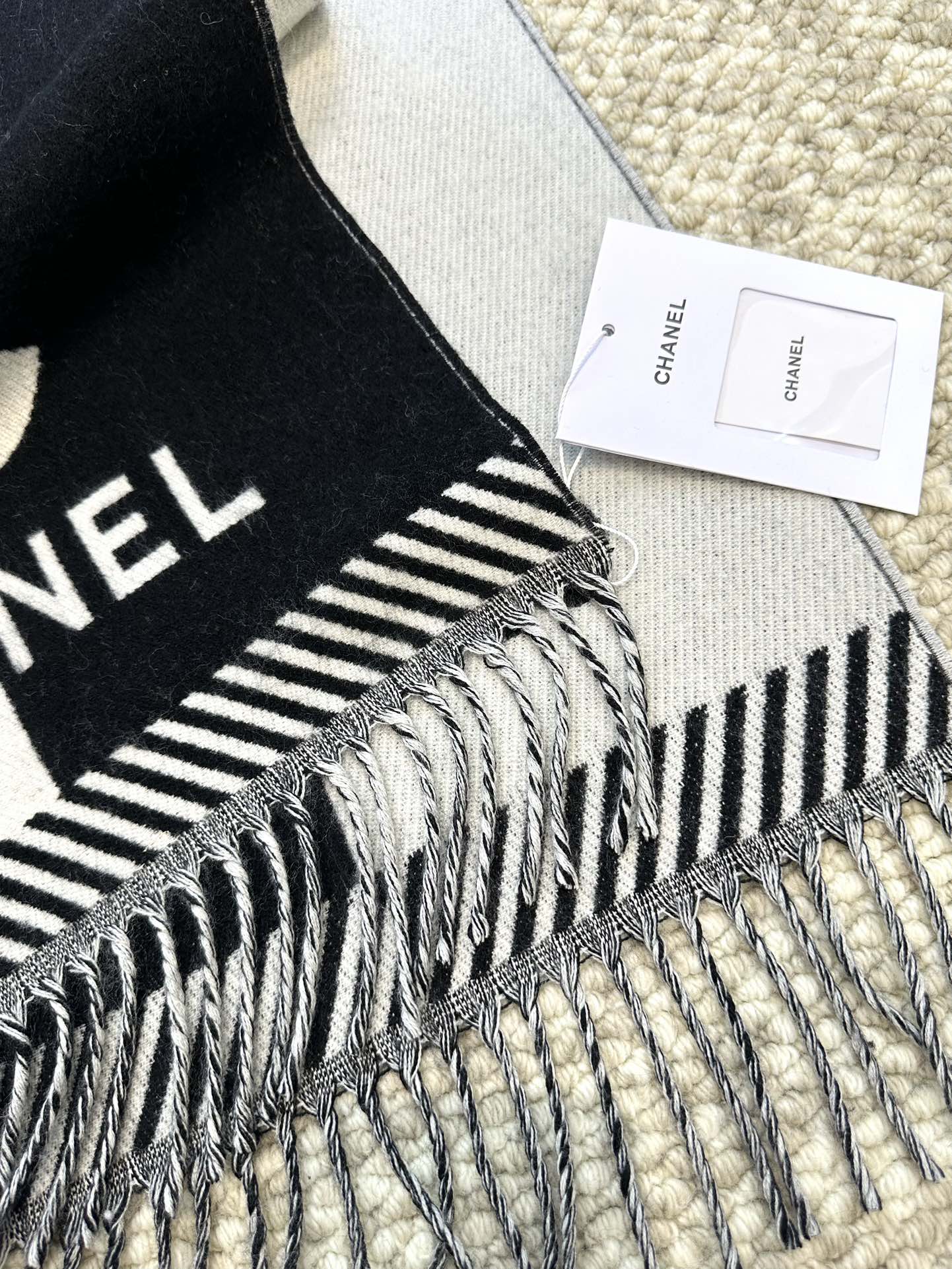 CC Scarf 184 CM In Black Mix White Wool Jacquard 424860