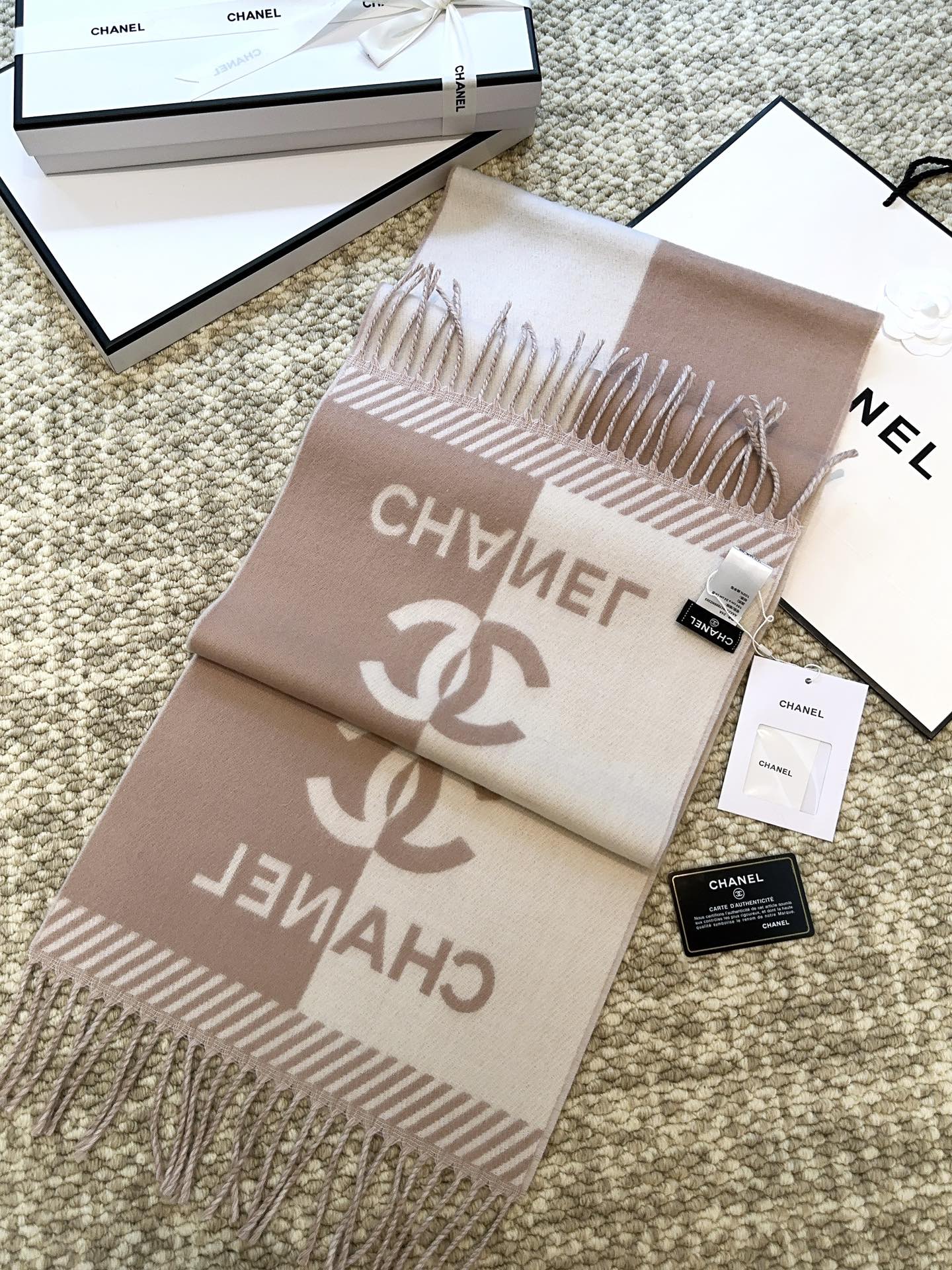 CC Scarf 184 CM In Milky Brown Mix White Wool Jacquard 424859