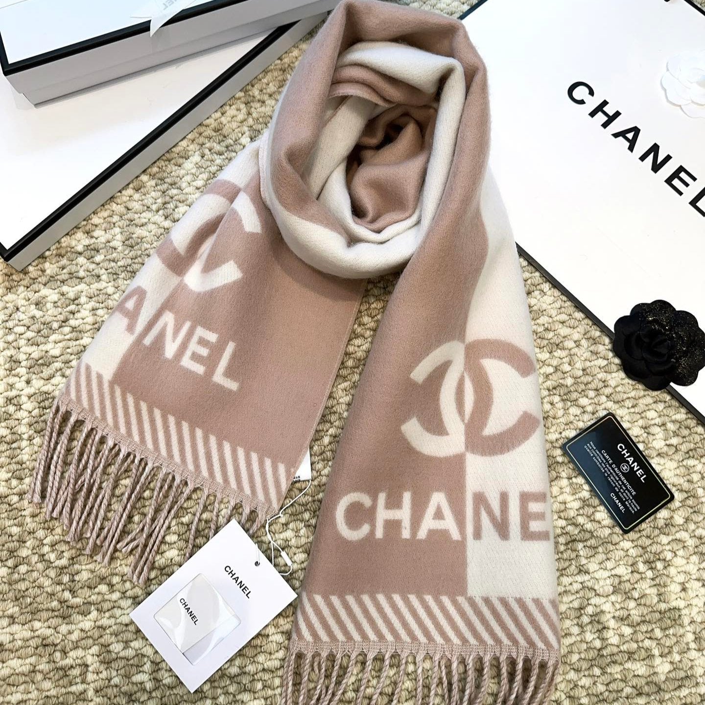 CC Scarf 184 CM In Milky Brown Mix White Wool Jacquard 424859