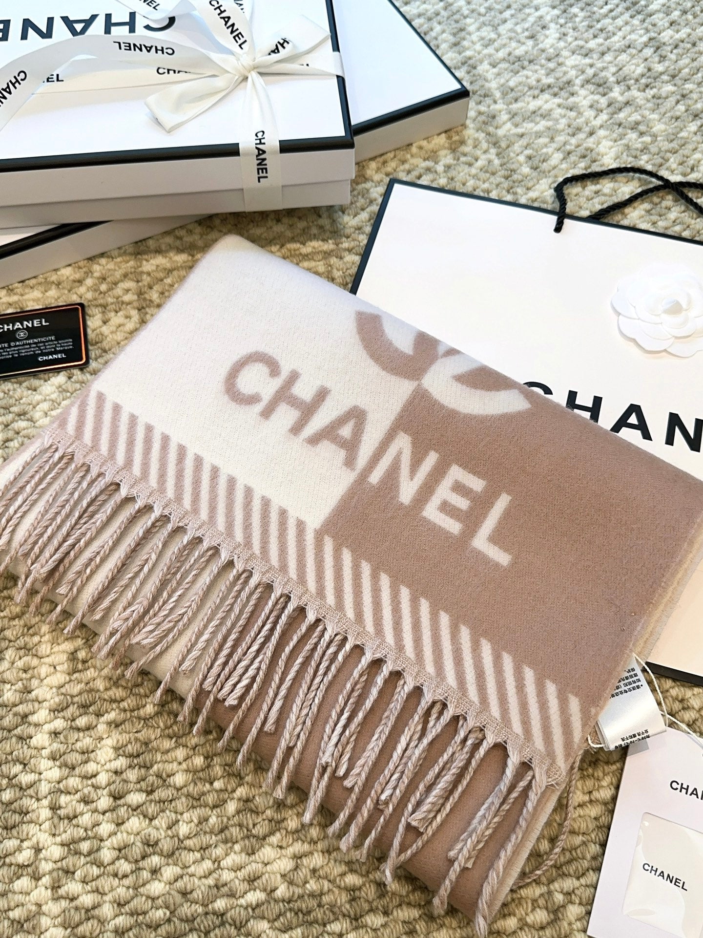 CC Scarf 184 CM In Milky Brown Mix White Wool Jacquard 424859