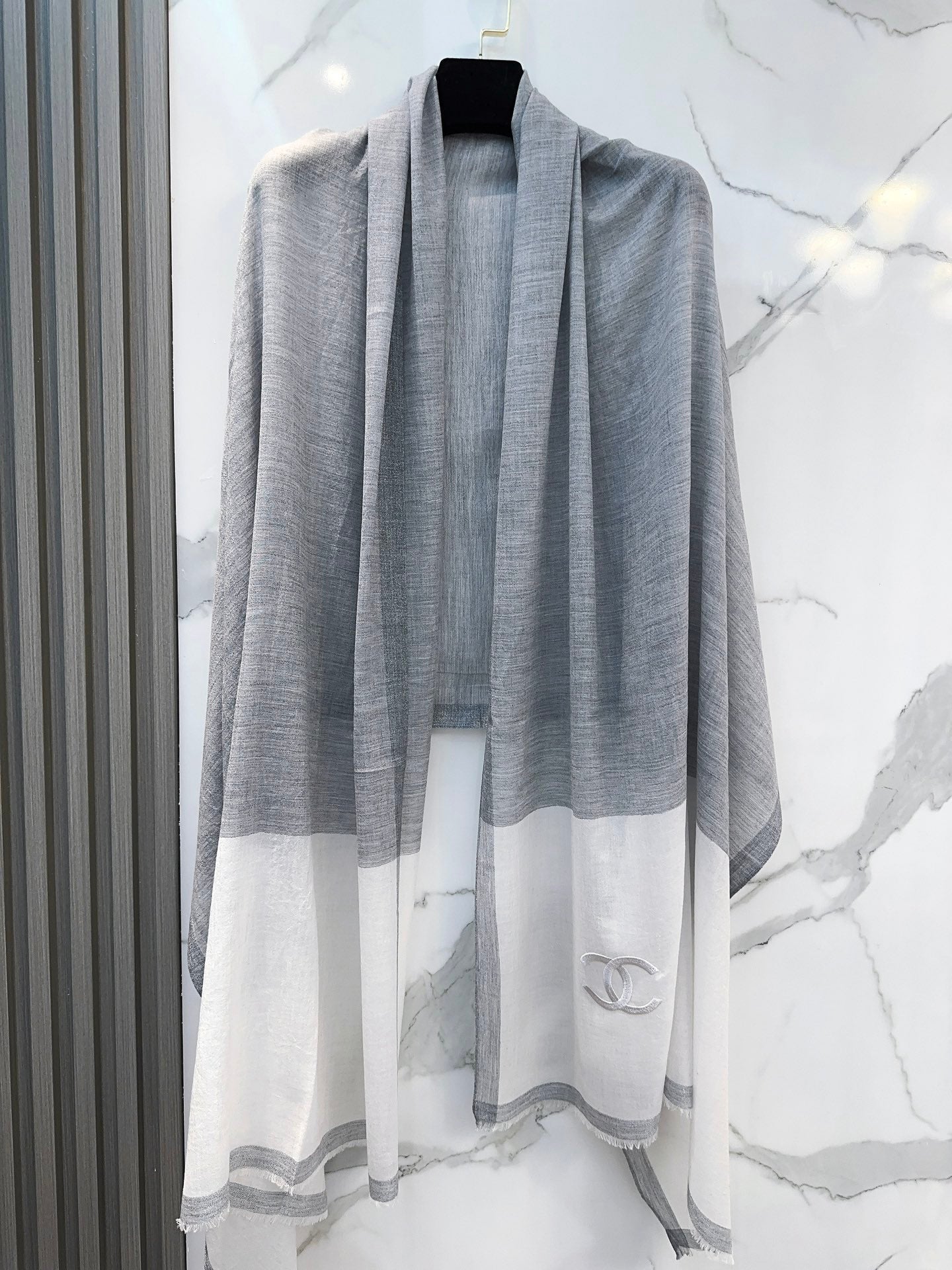 CC Scarf 200 CM In Light Grey Mix White Cashmere Silk 385379