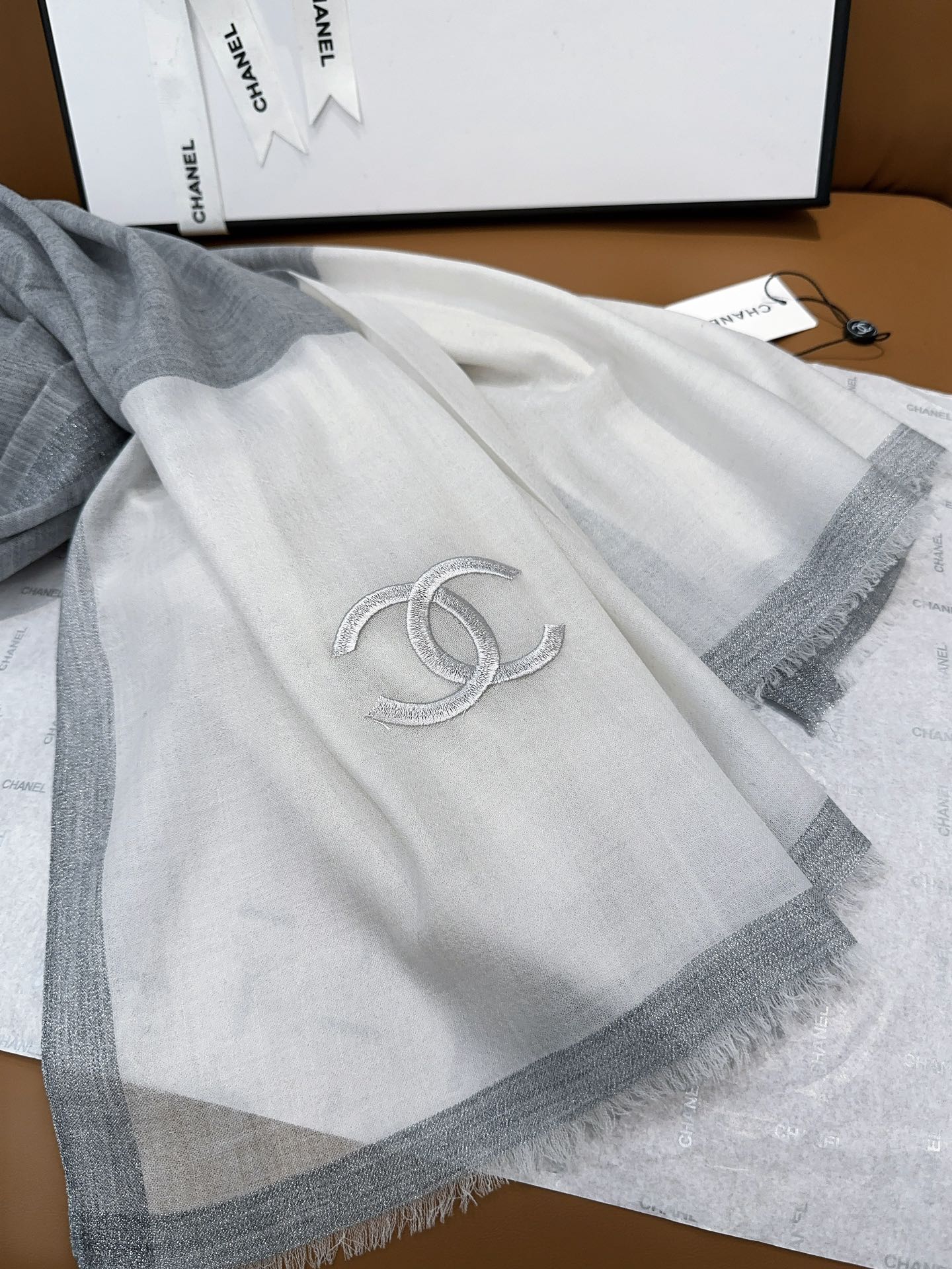 CC Scarf 200 CM In Light Grey Mix White Cashmere Silk 385379
