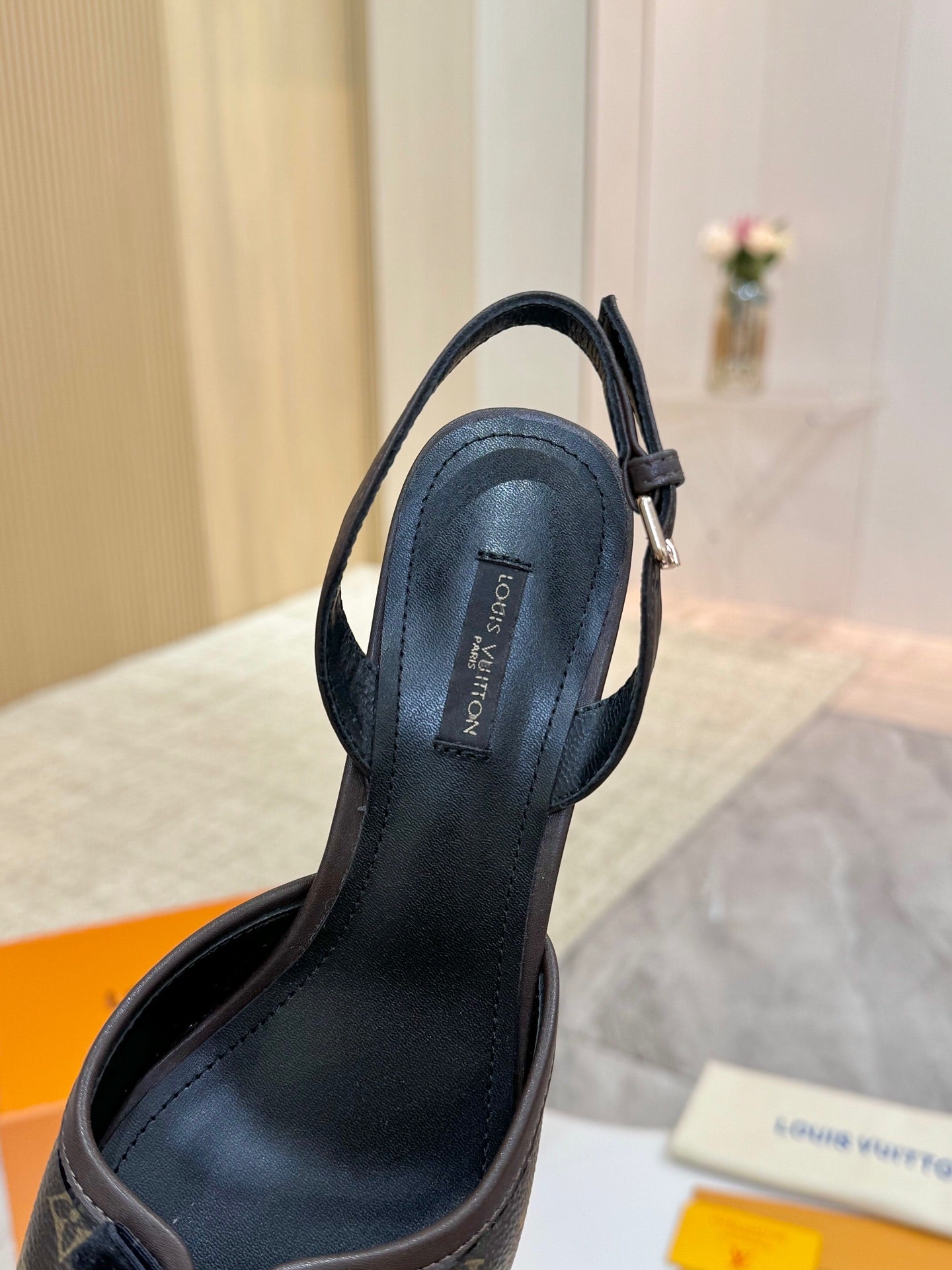 LV 26ss Slingback 60 Dark Brown Cowhide 664897