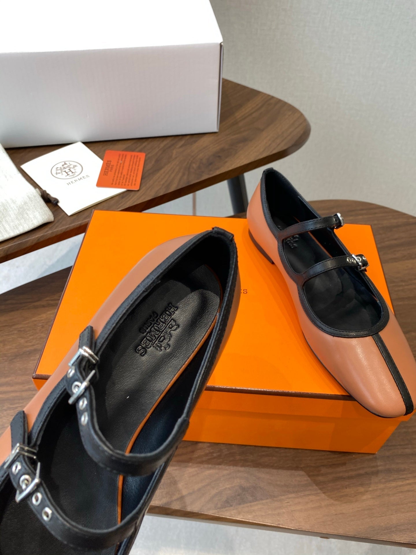 HM  25s Mary Jane Double Strap Camel Black Calfskin 422564