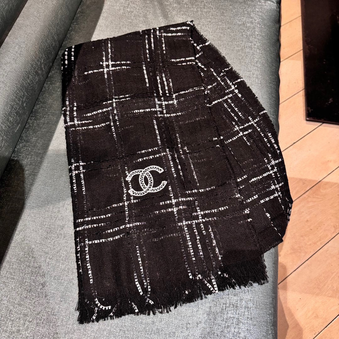 CC Scarf 200 CM In Black With White Stripes Cashmere 394656