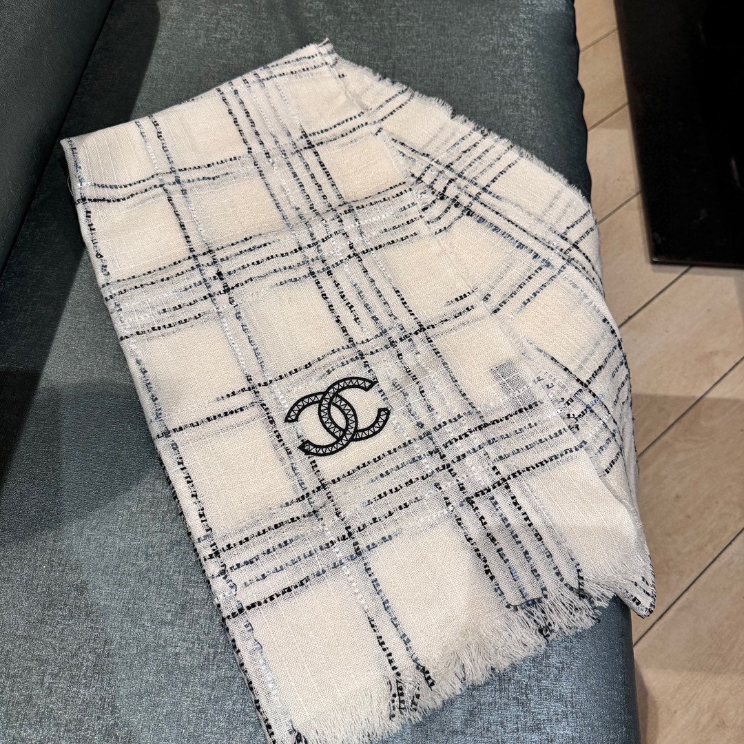CC Scarf 200 CM In White With Black Stripes Cashmere 413882