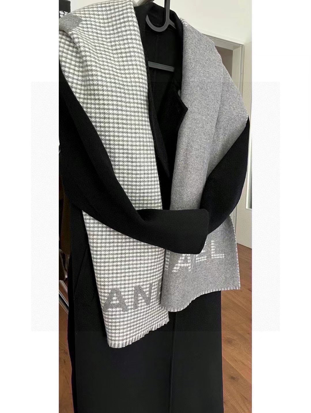 CC Scarf 185 CM In Grey Caro Cashmere 422860
