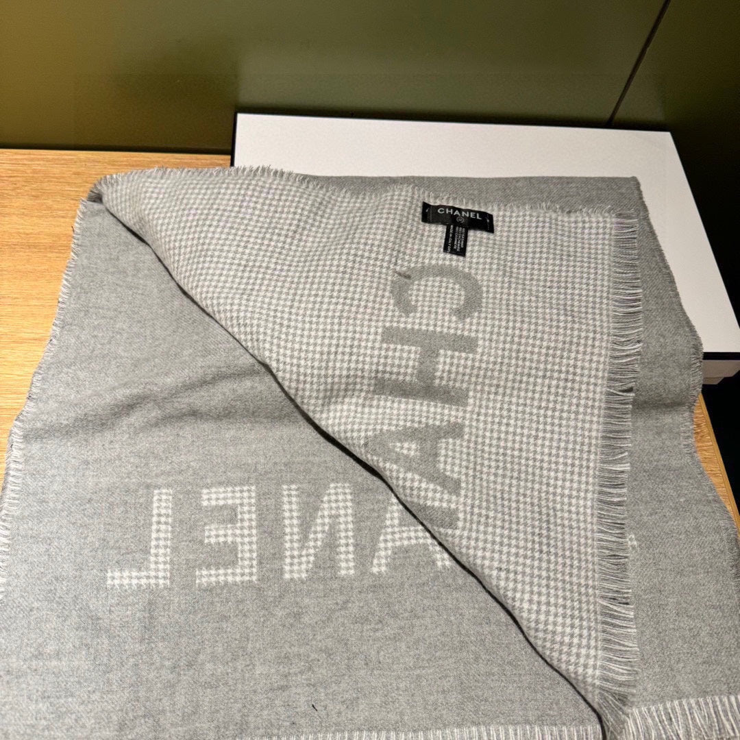 CC Scarf 185 CM In Grey Caro Cashmere 422860