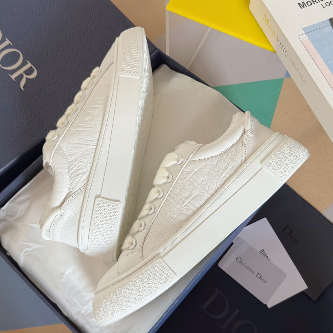CD B33 Sneaker 40mm White Monogram Cowhide