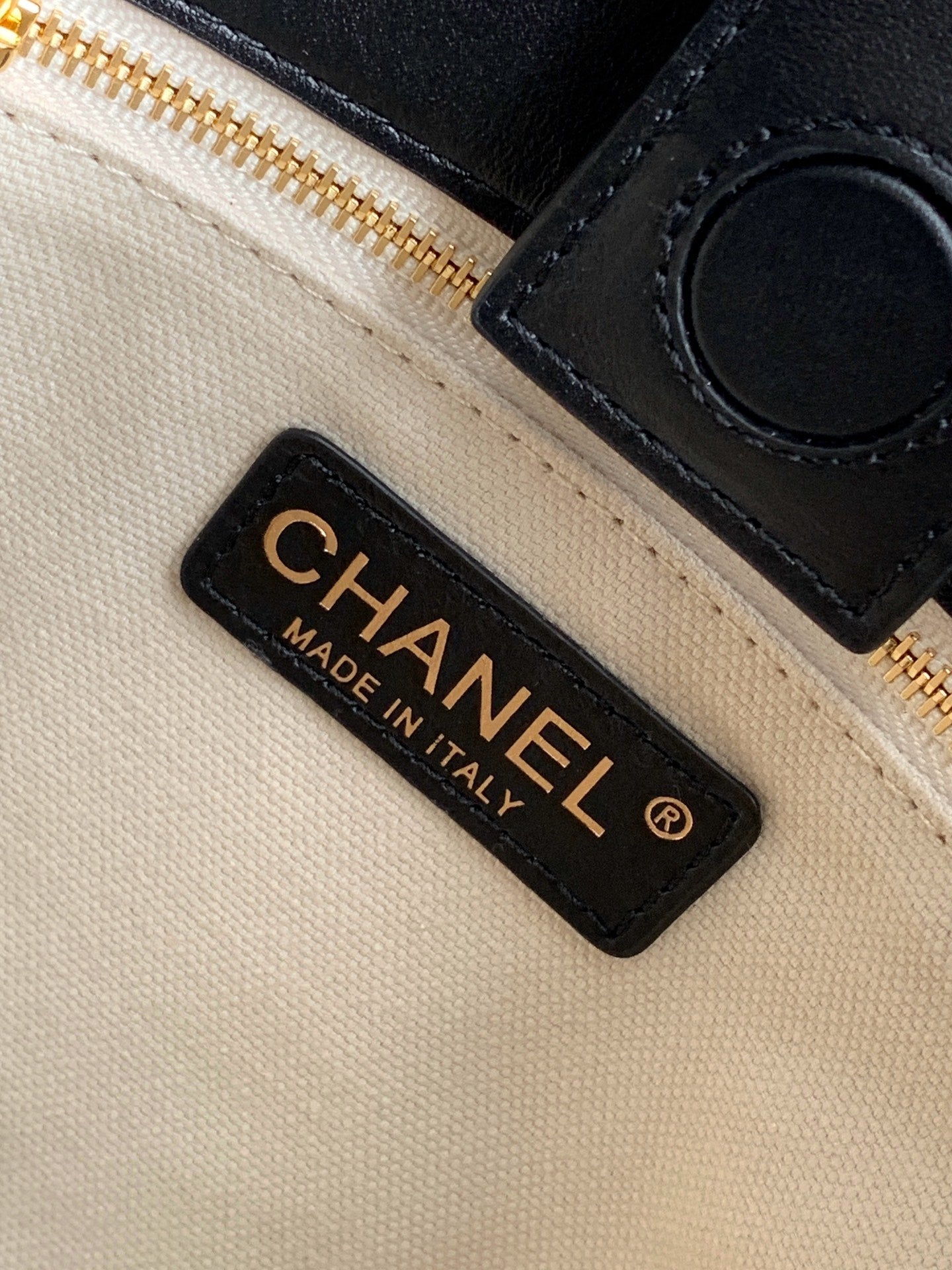 Chane 2026 Bucket Bag 20cm Suede Calfskin