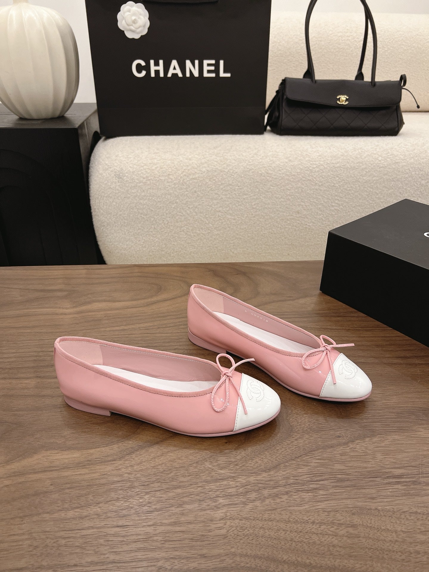 Chanel 2026 Ballet Flat Patent Leather 897526