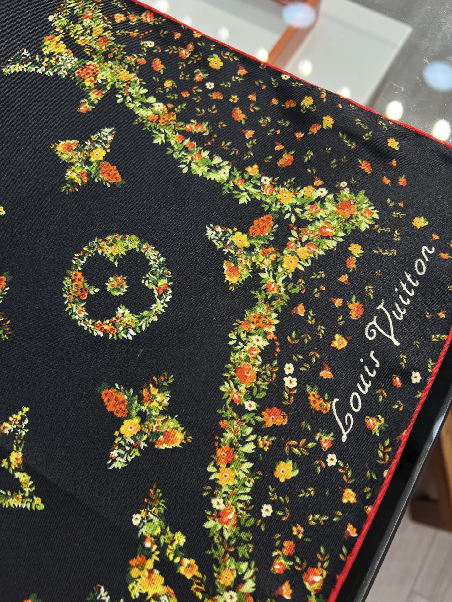 LV Double Sided Scarf 90 Black Yellow Mulberry Silk 168828