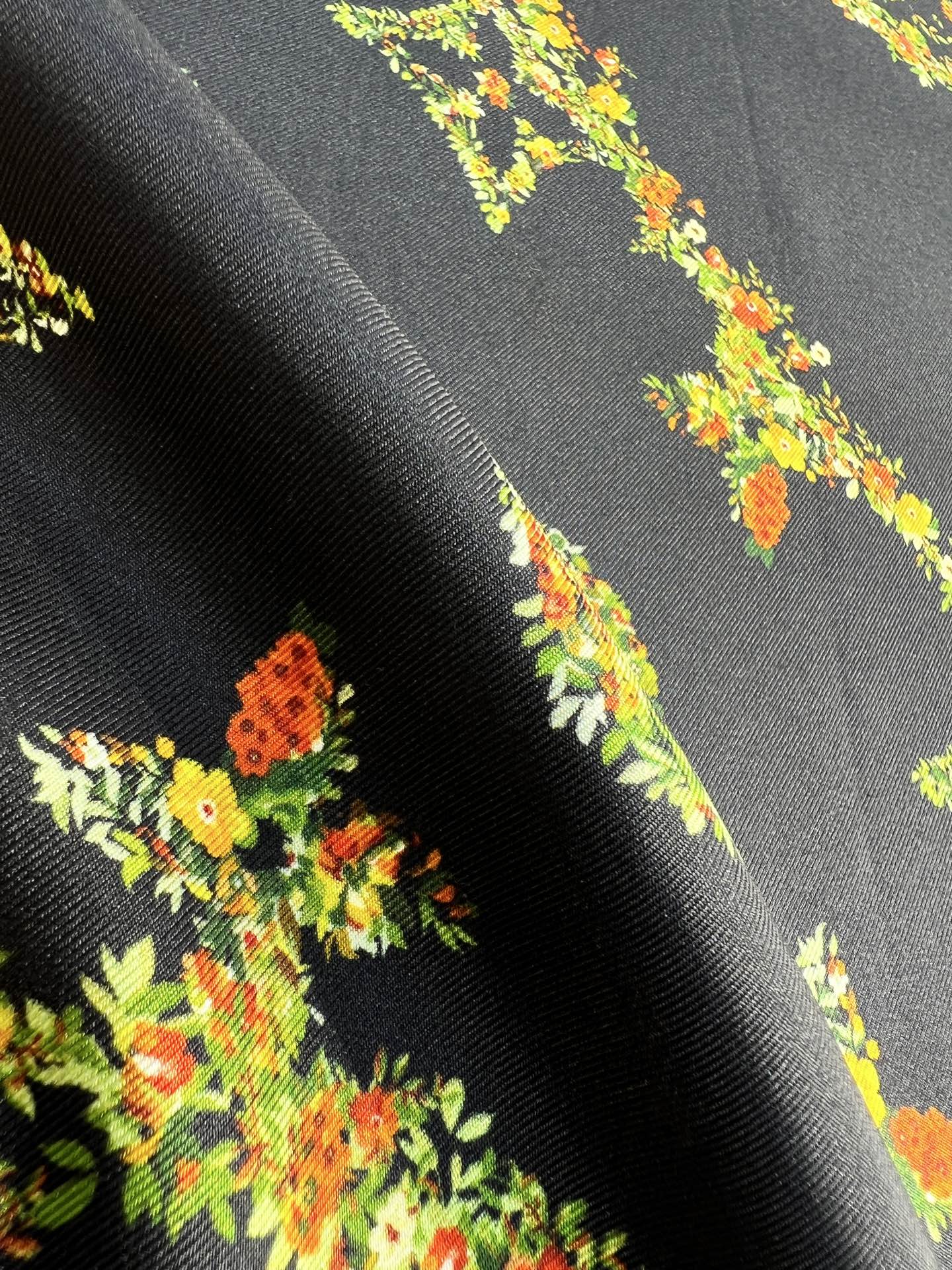 LV Double Sided Scarf 90 Black Yellow Mulberry Silk 168828