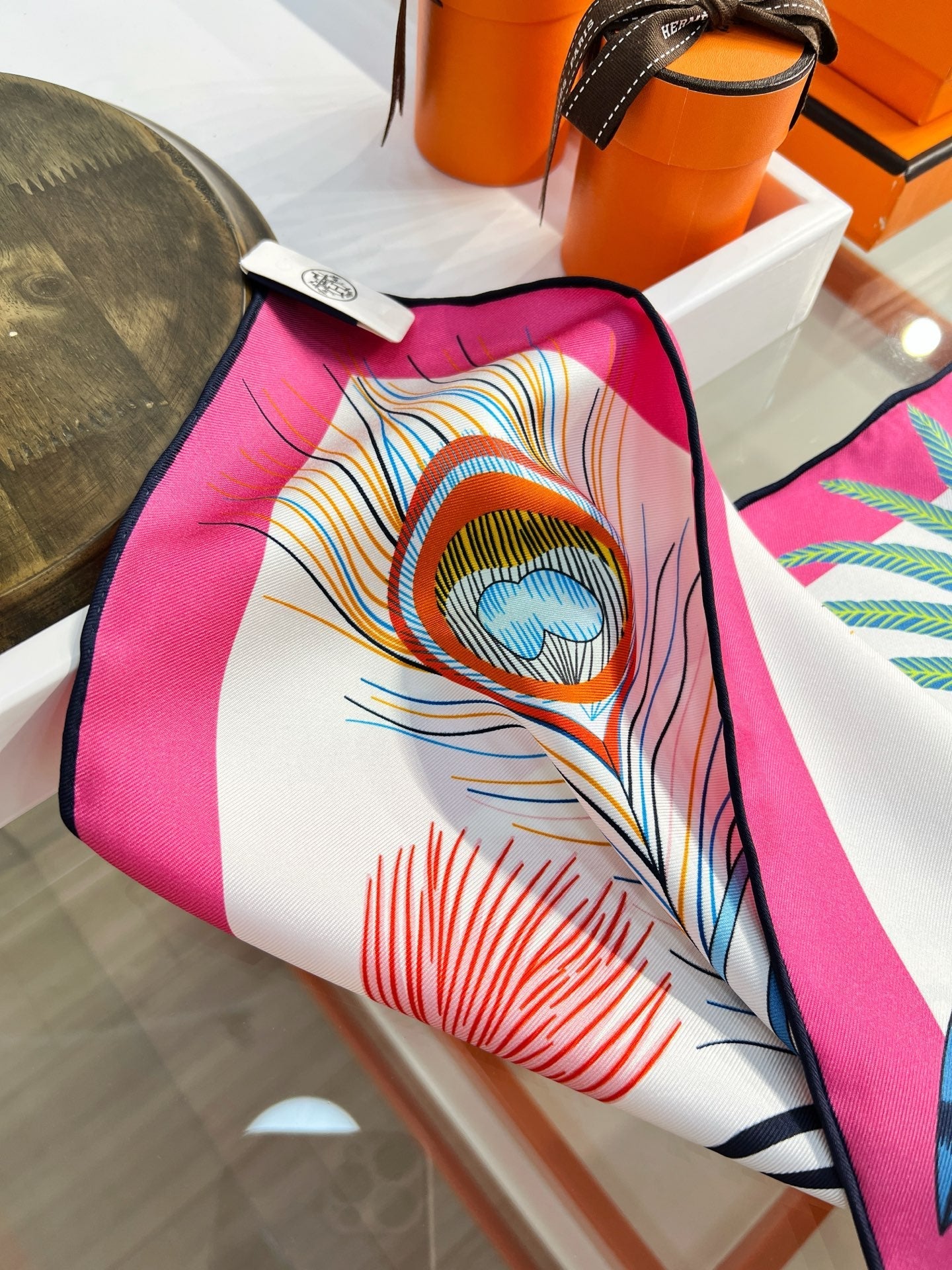 HM 26s 90 Double-sided Scarf White Pink Colorful Mulberry Silk 157531