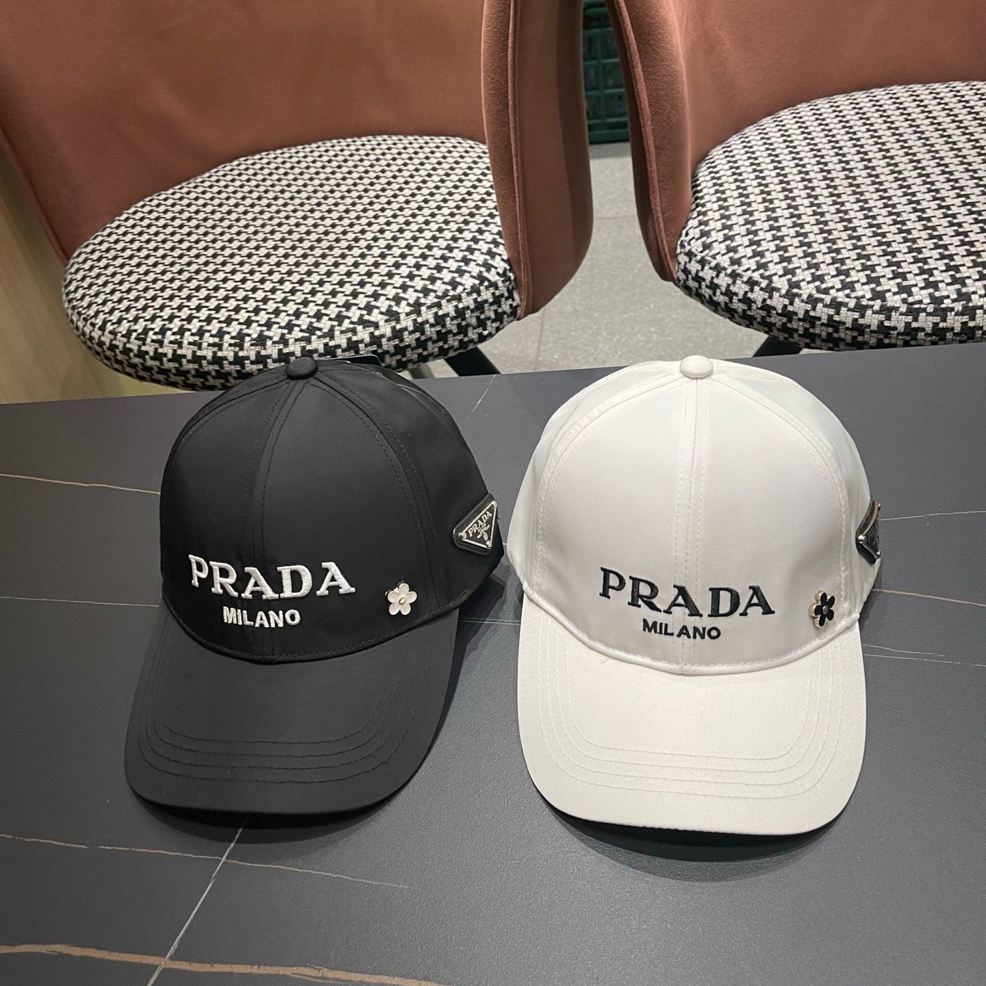 Prada Logo Cotton Hat 213504