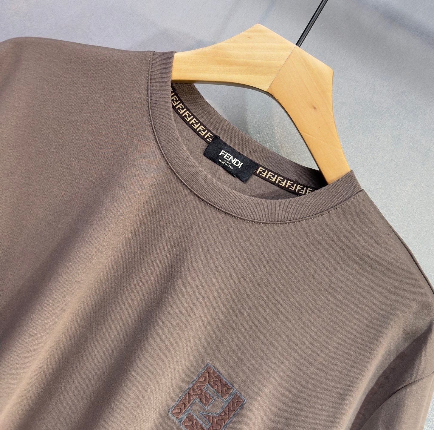 Fendi 2026 Men's Short-Sleeve T-Shirt Brown Cotton 737223